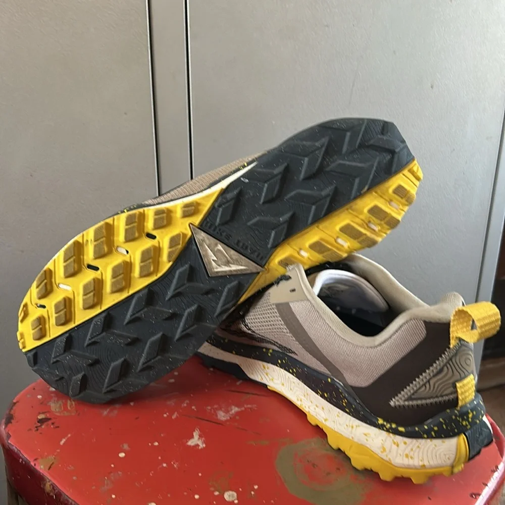 Nike Tan and Black Athletic Shoes with Rugged Design - Picture 3 of 3